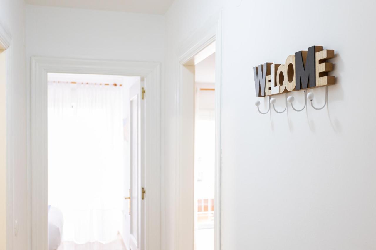Holidays2Malaga Capuchinos French Balconies, Private Parking, Wifi & Air Con Extérieur photo