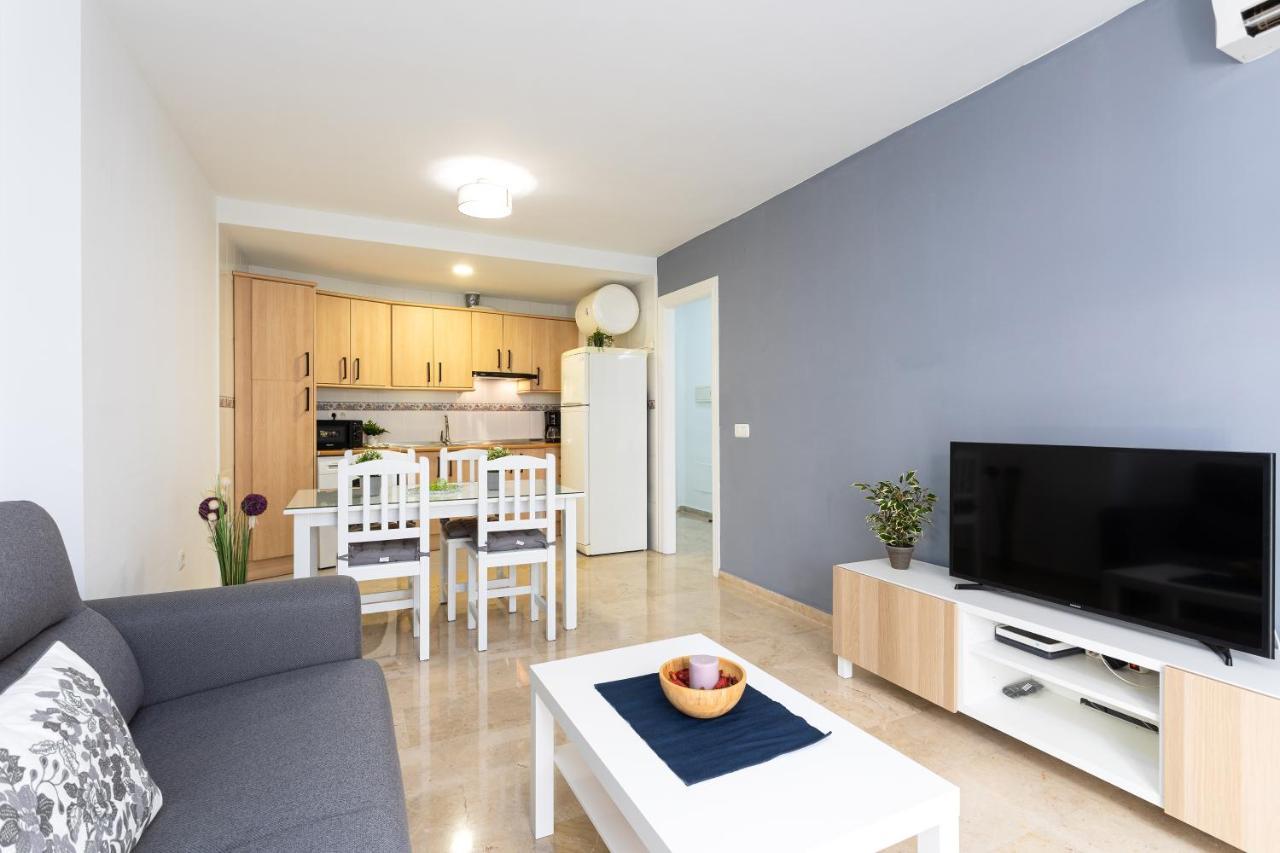Holidays2Malaga Capuchinos French Balconies, Private Parking, Wifi & Air Con Extérieur photo